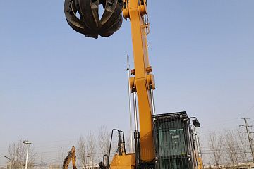 Колёсный перегружатель XCMG XE400WM