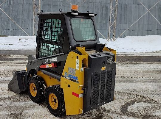 Мини-погрузчик XCMG SR710RU