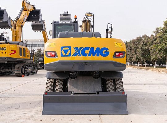 Колесный экскаватор XCMG XE150WD