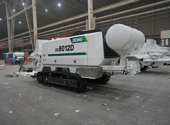 Бетононасос на гусеничном ходу XCMG XS9012D