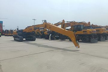 Гусеничный перегружатель XCMG XE450M
