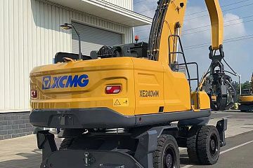 Колёсный перегружатель XCMG XE240WM