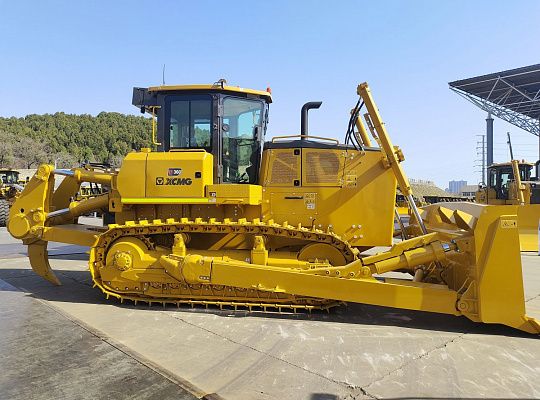 Бульдозер XCMG D360