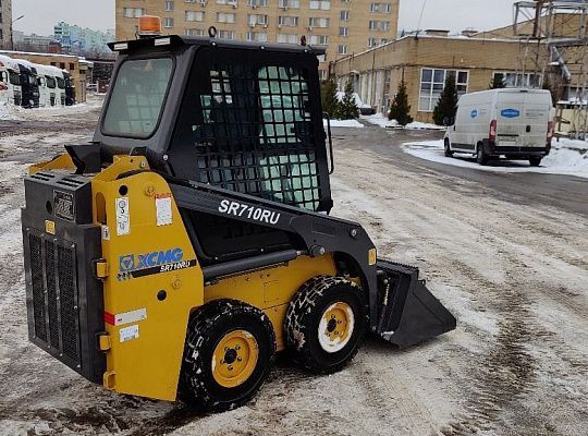 Мини-погрузчик XCMG SR710RU