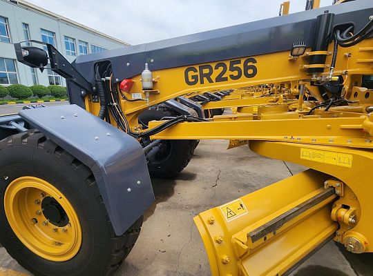 Автогрейдер XCMG GR256