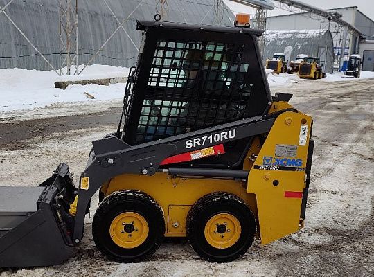 Мини-погрузчик XCMG SR710RU