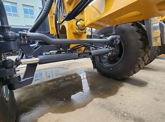 Автогрейдер XCMG GR256